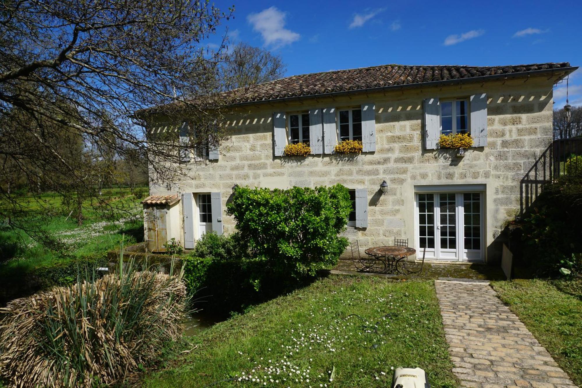 Moulin Notre Dame Hotel Saint-Genes-de-Castillon Exterior photo