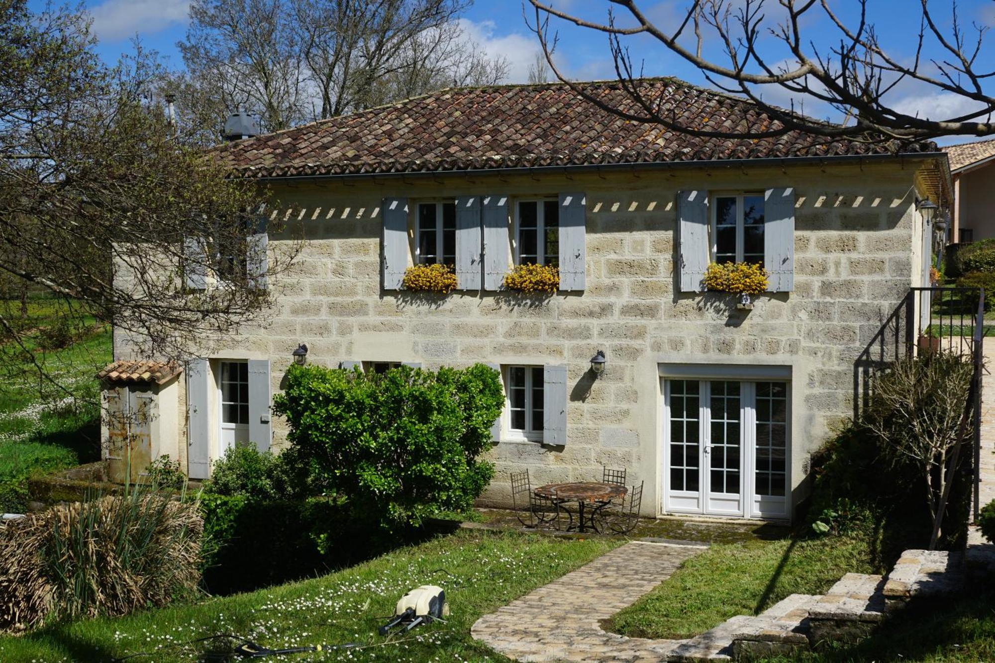 Moulin Notre Dame Hotel Saint-Genes-de-Castillon Exterior photo